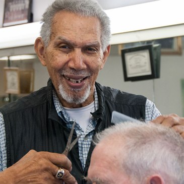 Caption: Ken Norton gave one of his last haircuts Thursday at Raeford’s Barber Shop. (David Boraks/DavidsonNews.net)