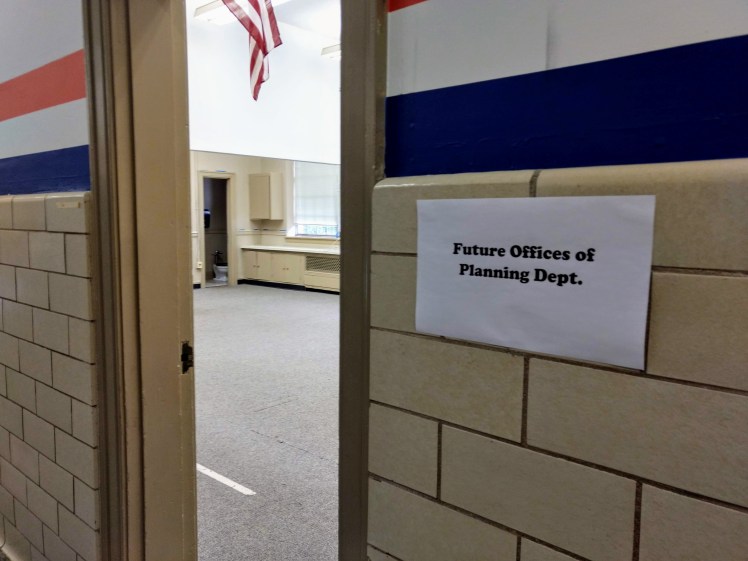 An open house July 19 gave residents a chance to tour the old Davidson IB School and view town plans for the site.